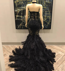 Unique Lace Appliques Halter Feather Prom Dresses Sleeveless Alluring Fit and Flare Evening Gowns