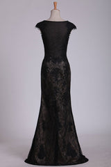 Black Off The Shoulder Sheath Prom Dresses Lace&Tulle Floor Length With Applique & Slit