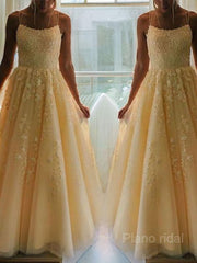 A-Line/Princess Spaghetti Straps Floor-Length Tulle Prom Dresses With Appliques Lace