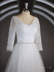 A-Line/Princess Sweetheart Sweep Train Tulle Wedding Dresses with Ruffles