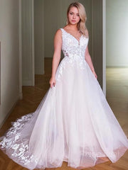 A-Line/Princess V-neck Sweep Train Lace Wedding Dresses With Appliques Lace