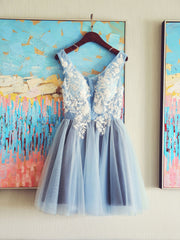 Cute V Neck Light Blue Tulle Lace Short Prom Dress Blue Homecoming Dress