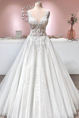 Long A-line V-neck Appliques Lace Backless Tulle Ruffles Wedding Dress