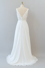 Long A-line V-neck Appliques Lace Chiffon Wedding Dress