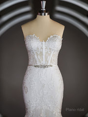 Trumpet/Mermaid Sweetheart Court Train Tulle Wedding Dresses with Appliques Lace