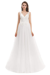 Tulle V-neck Appliques Wedding Dresses